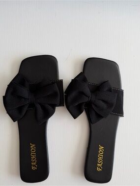 NWT* Fashion Black Bow Slide Sandals for Women - Size 48